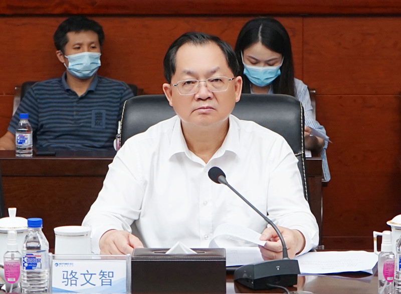 深圳市人大常委会主任骆文智_副本.jpg 深圳市人大常委会主任骆文智_副本.jpg